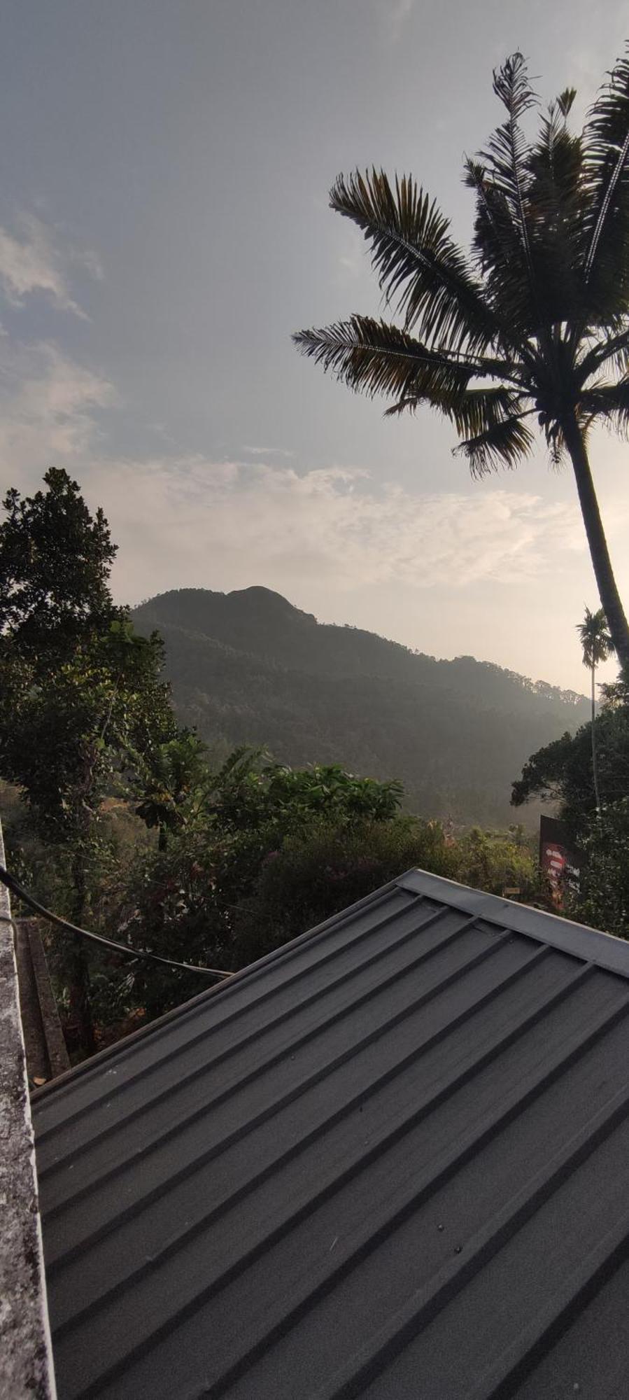 Koonamparayil Home Stay Munnar Anaviratty-Family Only Ngoại thất bức ảnh