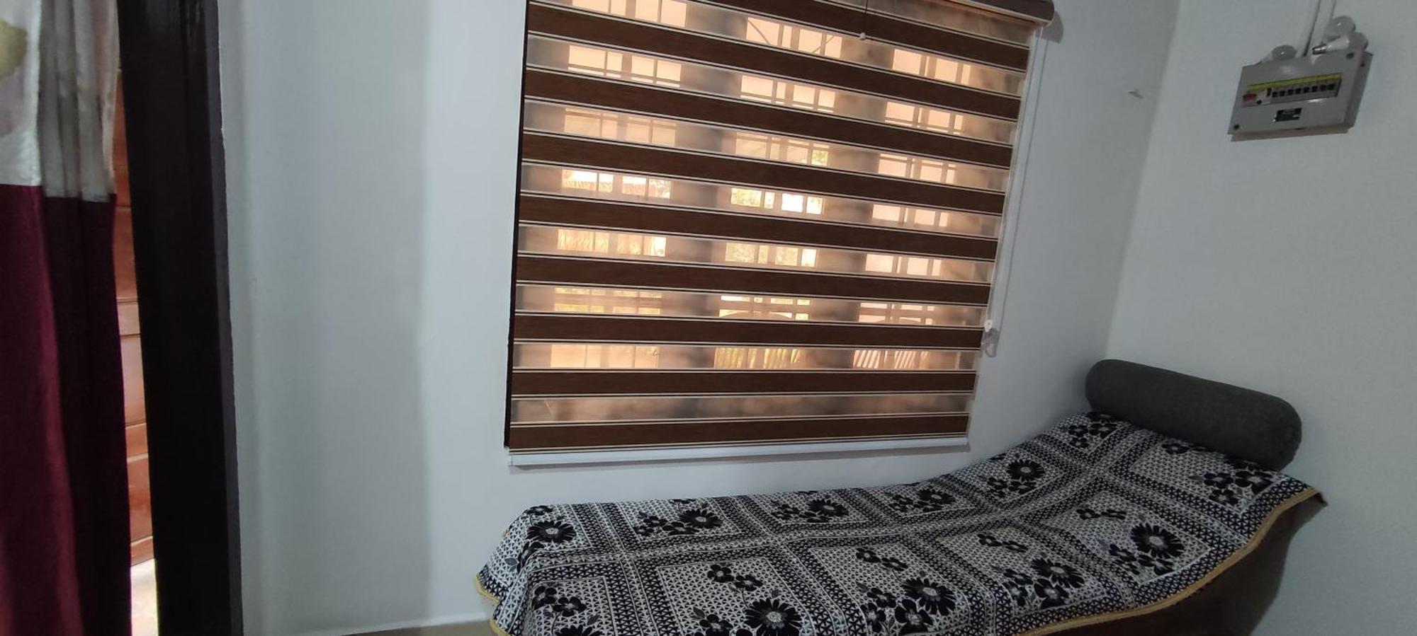 Koonamparayil Home Stay Munnar Anaviratty-Family Only Ngoại thất bức ảnh