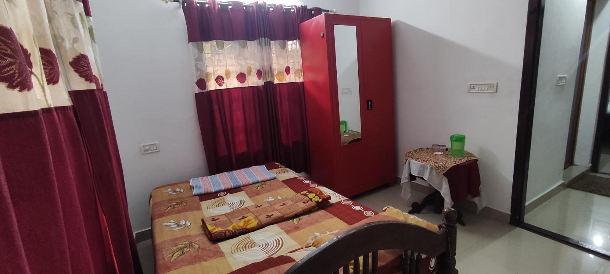 Koonamparayil Home Stay Munnar Anaviratty-Family Only Ngoại thất bức ảnh