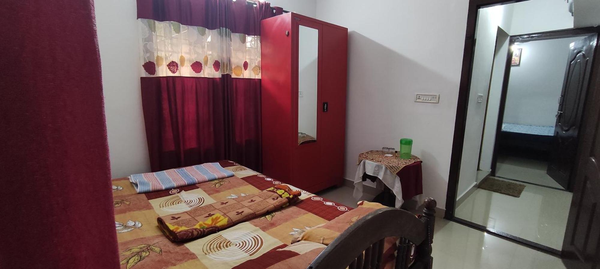 Koonamparayil Home Stay Munnar Anaviratty-Family Only Ngoại thất bức ảnh