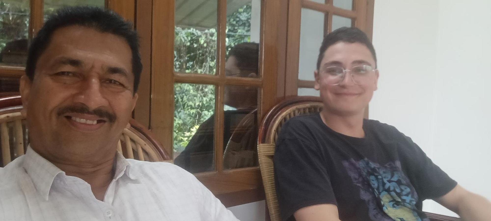 Koonamparayil Home Stay Munnar Anaviratty-Family Only Ngoại thất bức ảnh